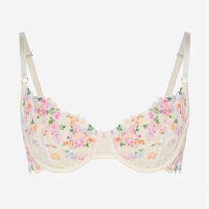 Savage x Fenty floral Embroidered Lace Underwire Bra in Cream